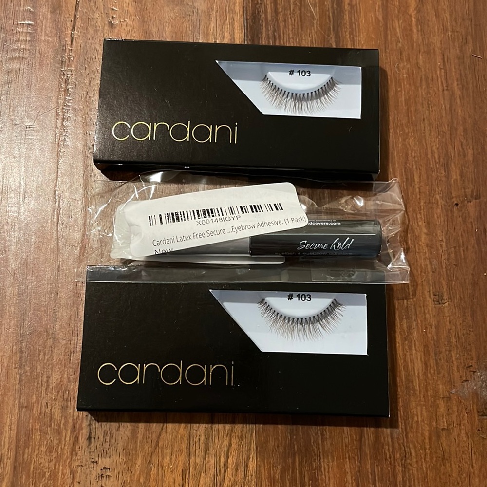 👀 2 sets of Cardani eyelashes #103 and eyelash glue